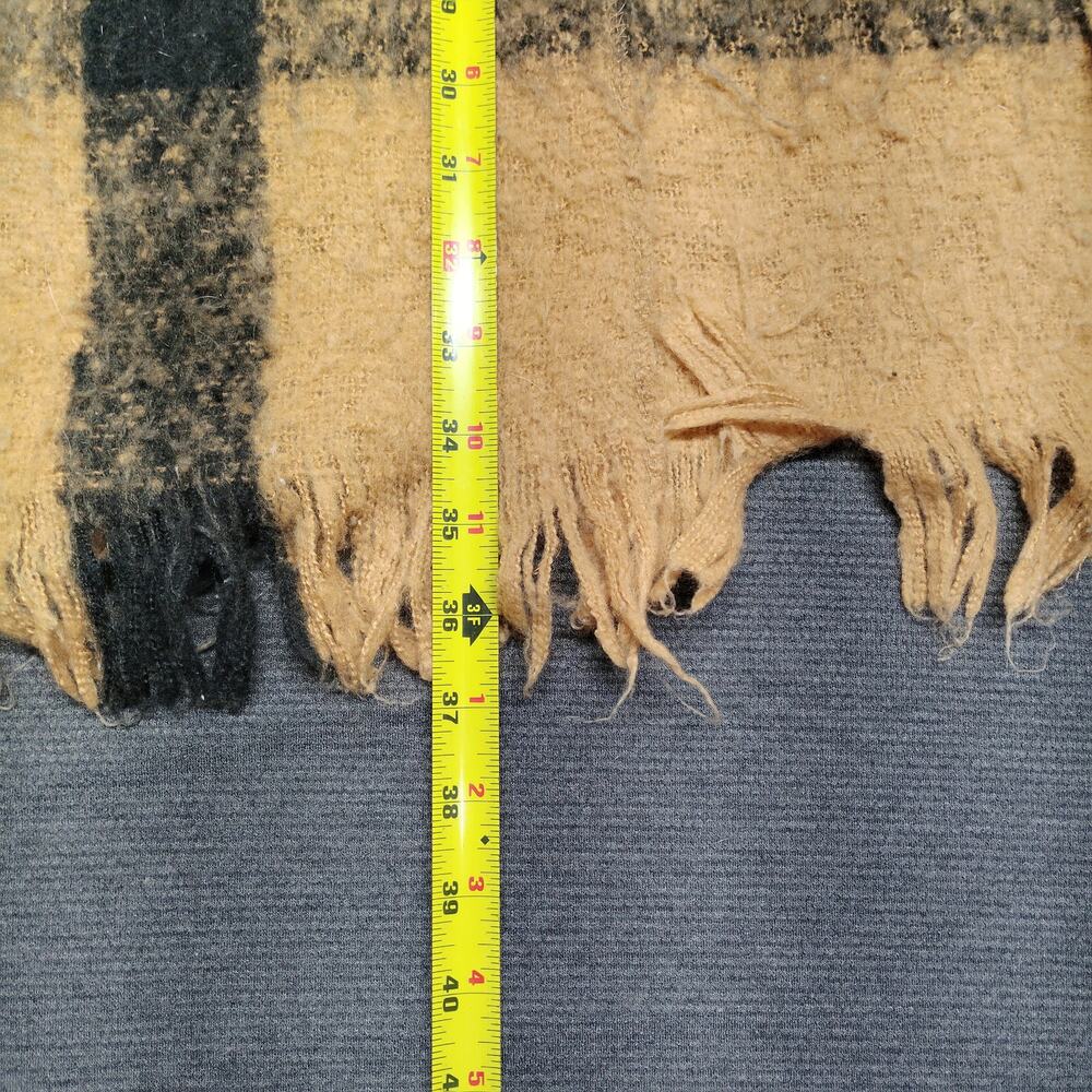 Steve Madden Plaid Poncho OSFM Fringe Wrap Beige Multicolor - Picture 4 of 7